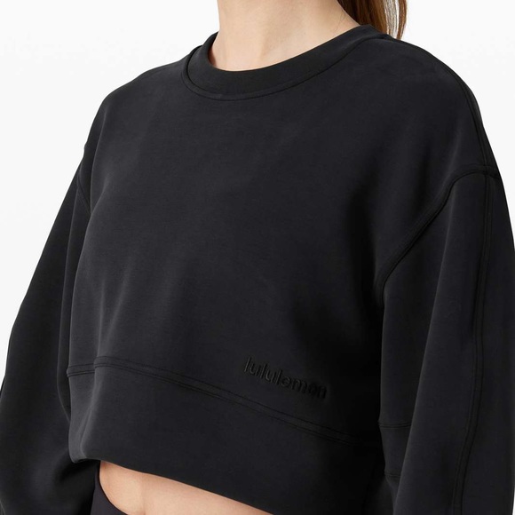 Lululemon Soft Ambitions Crop Crew - M/L - Picture 2 of 8